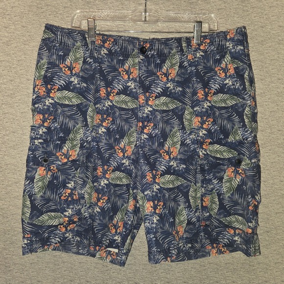 Izod Saltwater Mens 36 Shorts 9.5" Inseam Cargo Short Floral Print Flap Button - Picture 1 of 11
